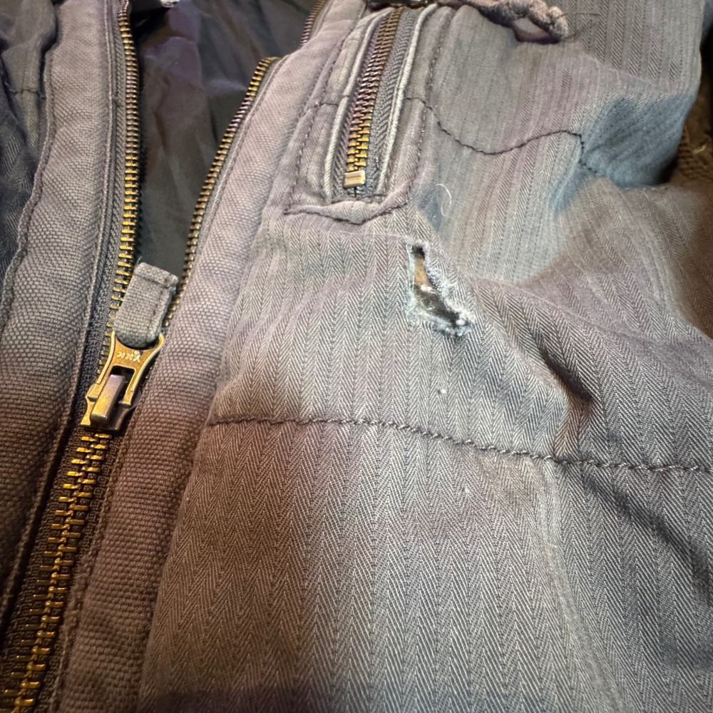 Discontinued Carhartt Women's Gray Gallatin Quilted Lined Hooded Jacket Sz Small - Picture 8 of 10